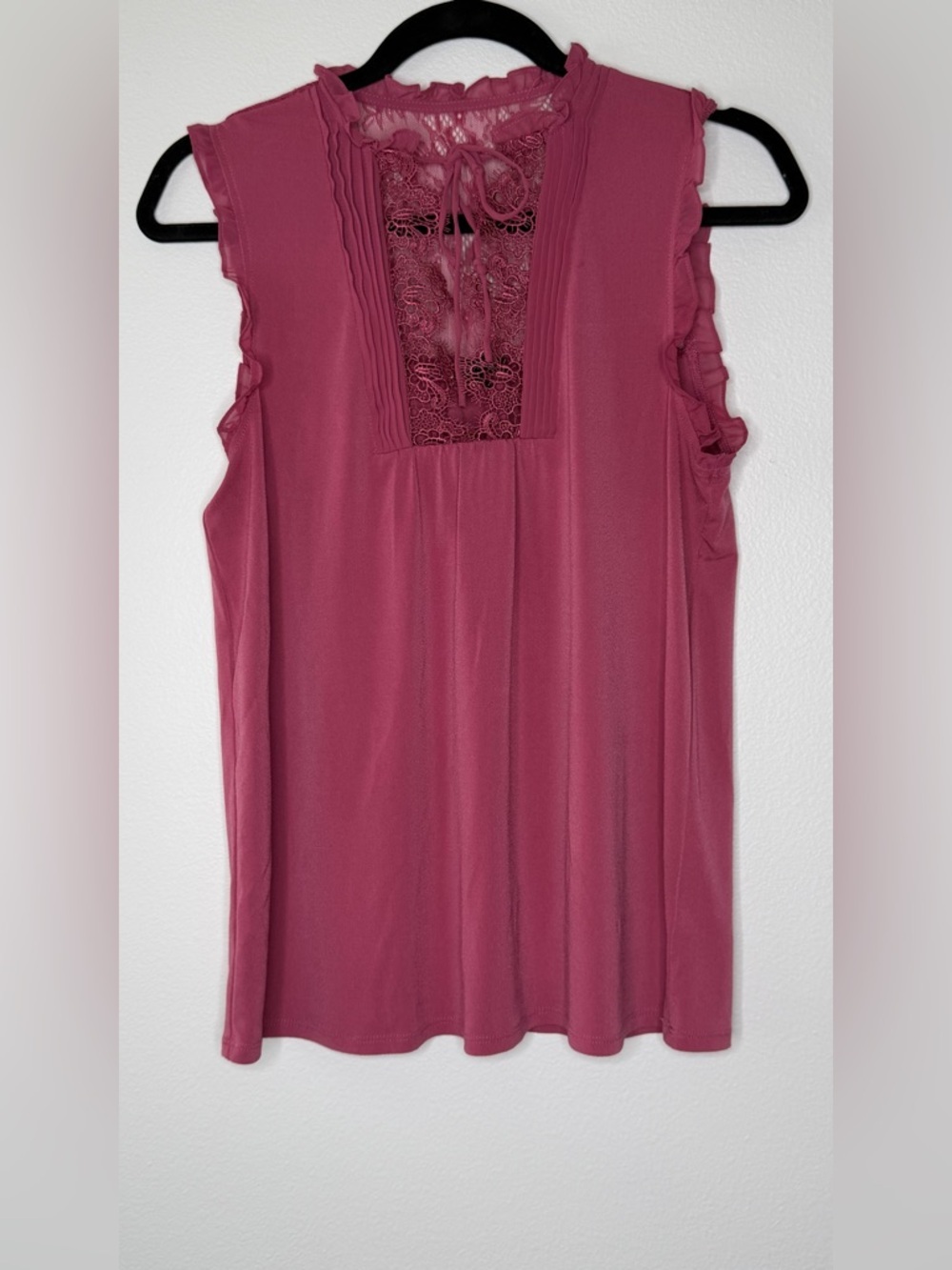 Express Lace Blouse Medium‎ Deep Raspberry/Berry Pink Sleeveless Ruffle Work Top - Picture 2 of 7